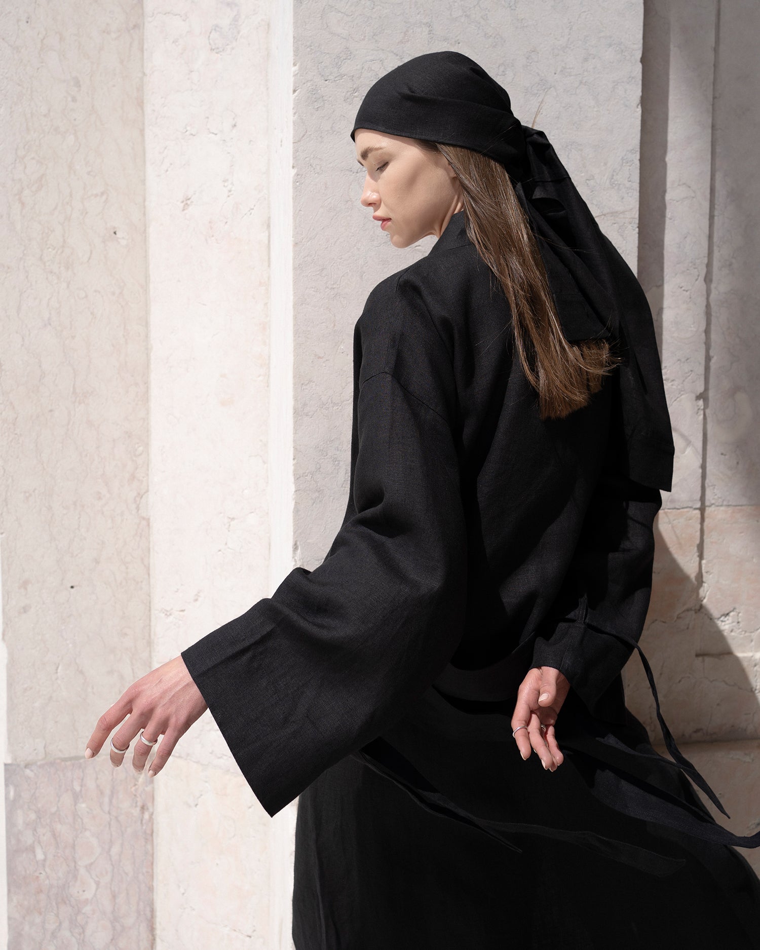Aiko Linen Robe – KOTA